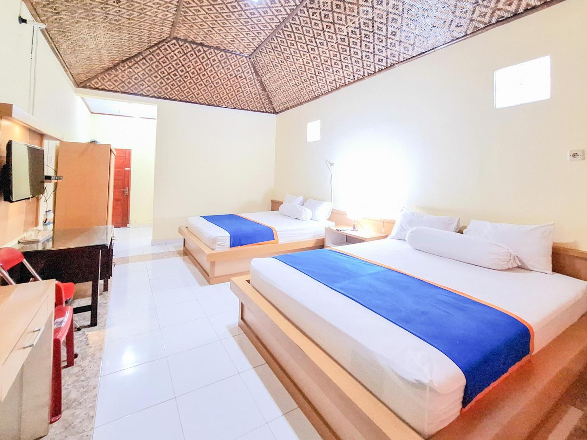Hotel Family Syariah 1 Parangtritis Redpartner מראה חיצוני תמונה