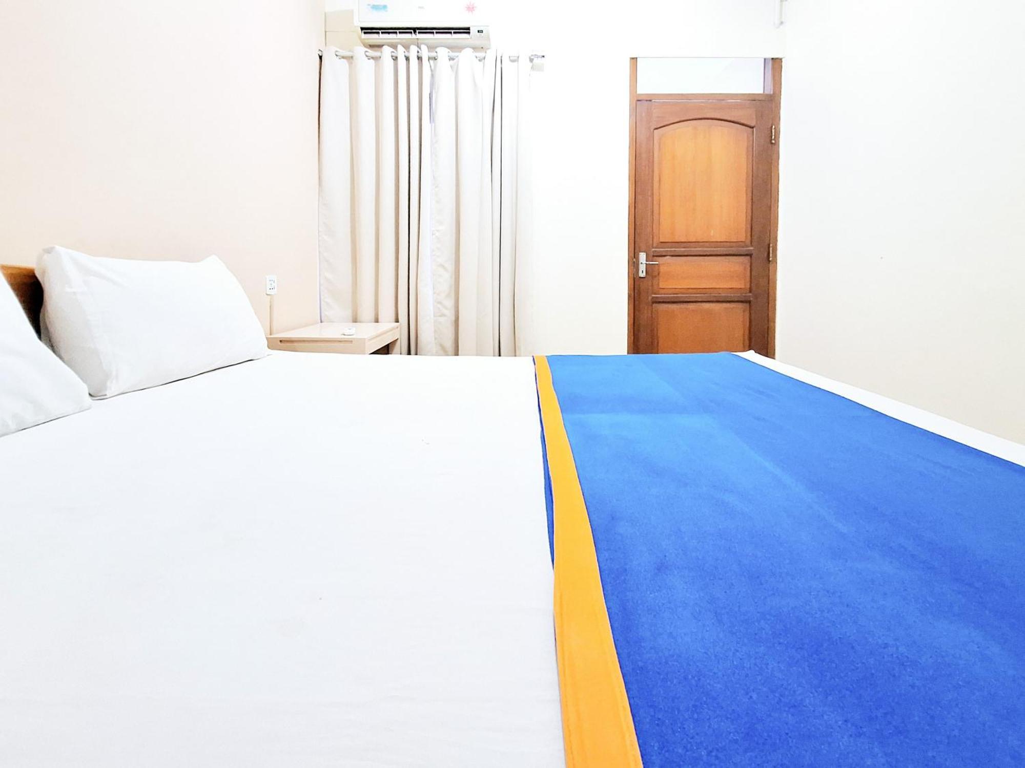 Hotel Family Syariah 1 Parangtritis Redpartner מראה חיצוני תמונה
